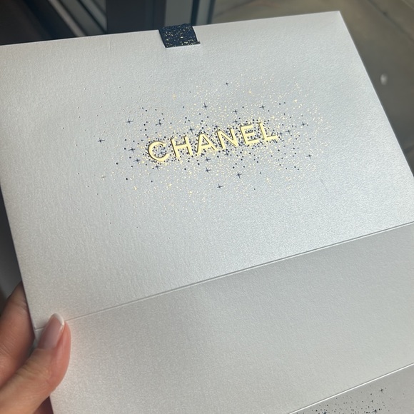 CHANEL Gift Packaging NIB - Picture 11 of 12